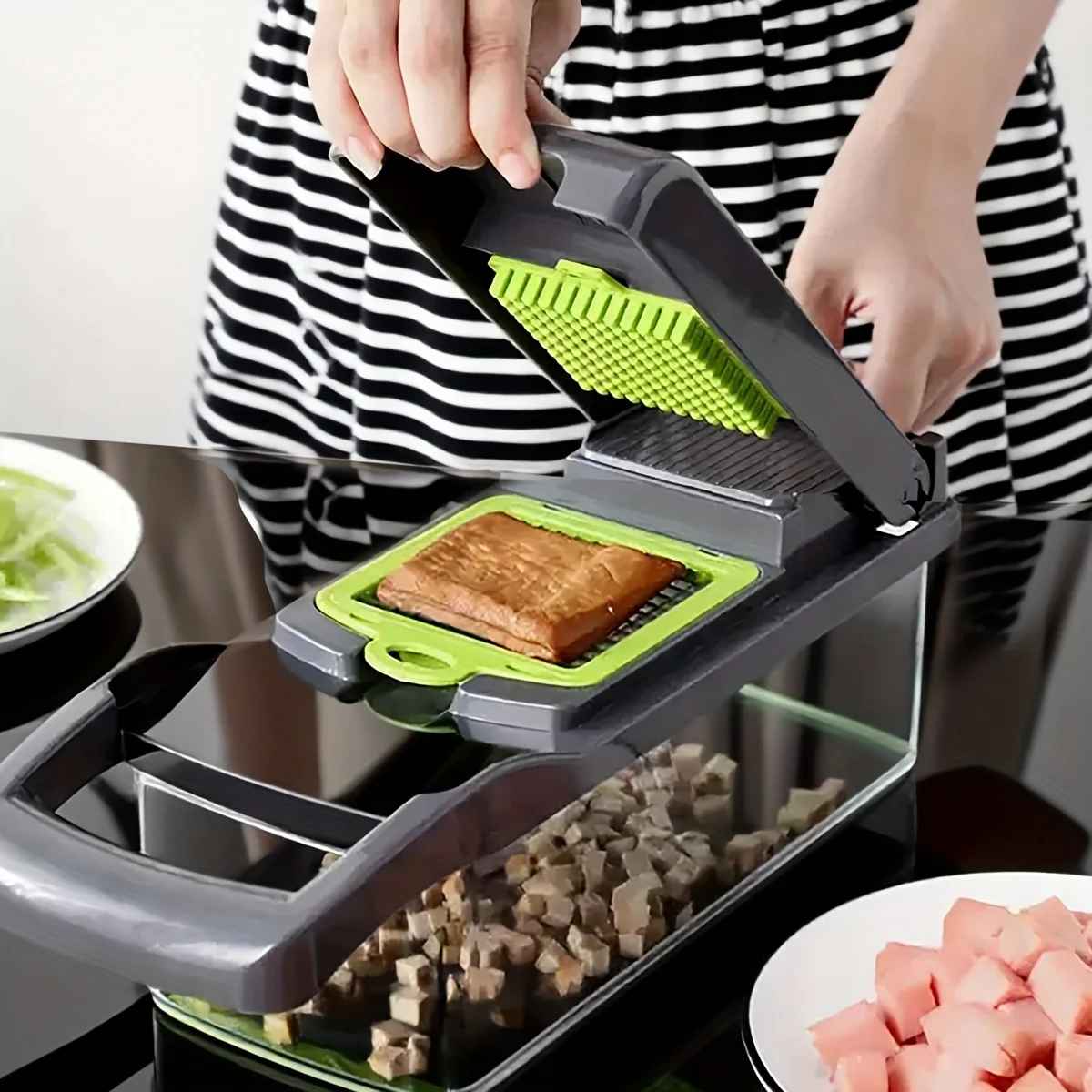 16 Multifunctional vegetable cutting artifact Kitchen household shredding potato shredding dicer wiping radish planer slicer